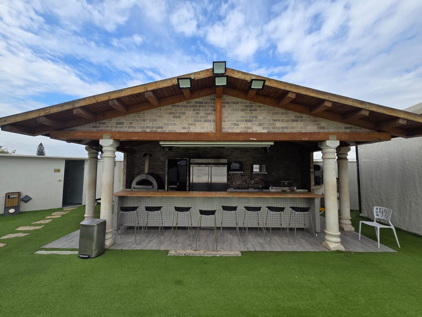 אחוזת רפאלי מרכז  6  לופט לנד