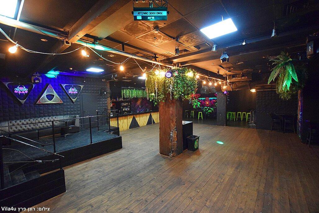 ג'סיקה איוונסט מרכז  3  לופט לנד