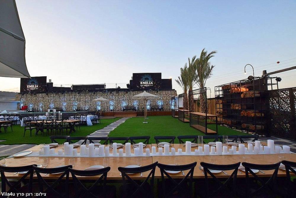 אמיליה איוונטס מרכז  36  לופט לנד