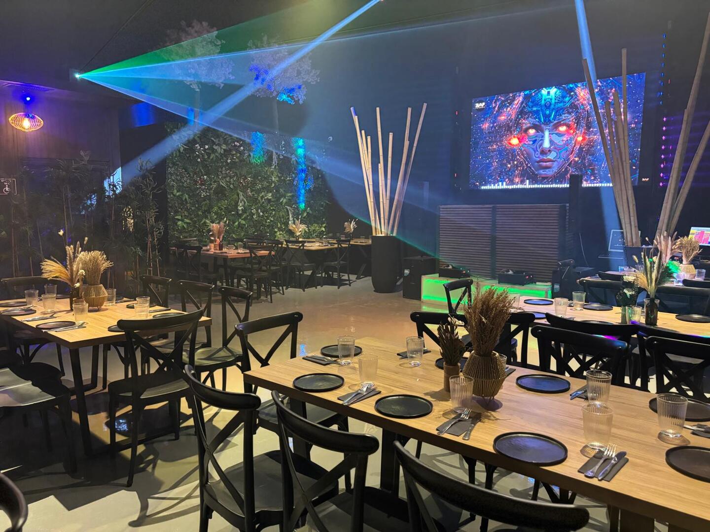 איוונט 47 מרכז  25  לופט לנד