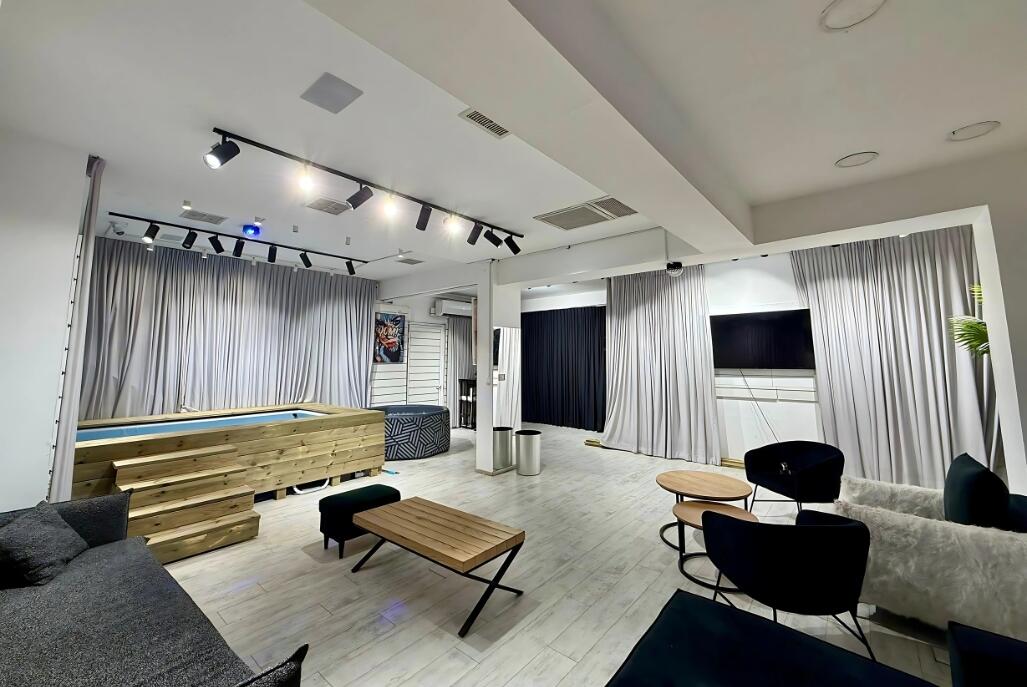 קינג ג'ורג פלייס - King George Place מרכז  14  לופט לנד