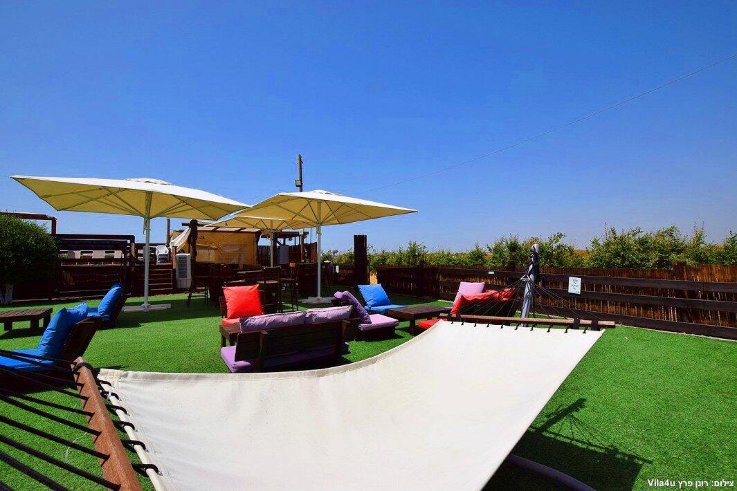 ליידיס פול מרכז  24  לופט לנד