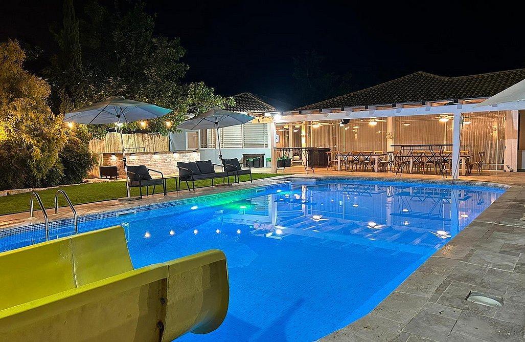 הוילה בשרון מרכז  3  לופט לנד