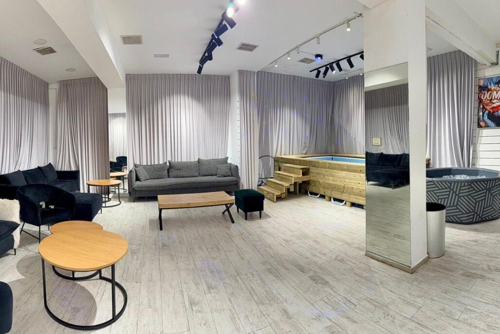 קינג ג'ורג פלייס - King George Place מרכז  4  לופט לנד