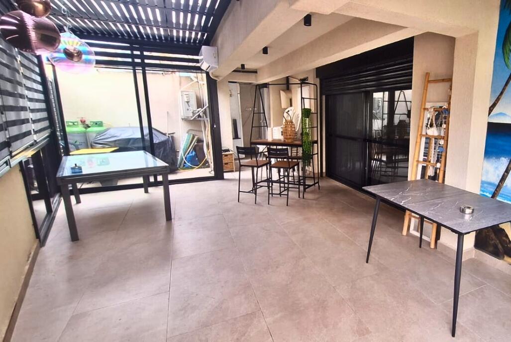 החצר בטיילת - אירועים ליד הים מרכז  21  לופט לנד