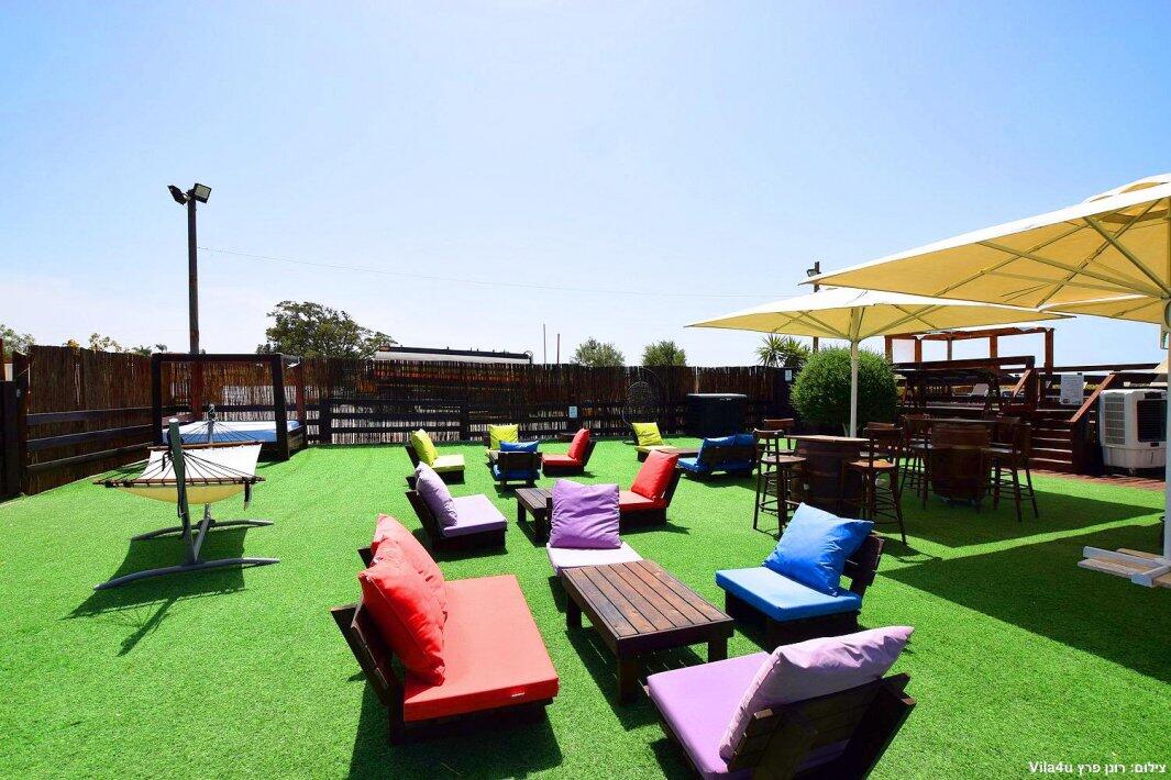 ליידיס פול מרכז  29  לופט לנד