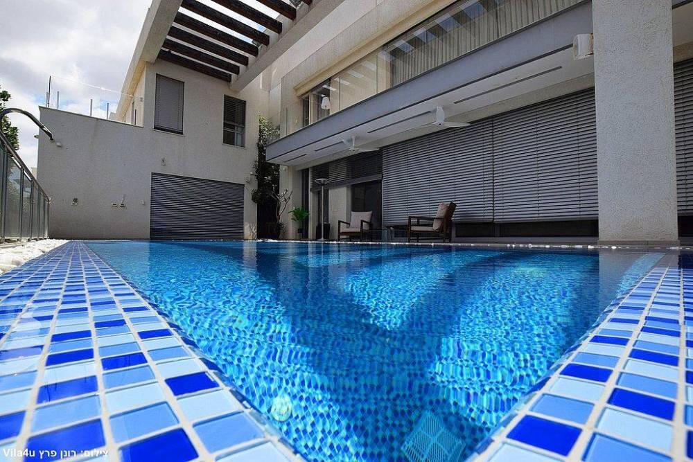 סיקרט פול מרכז  10  לופט לנד