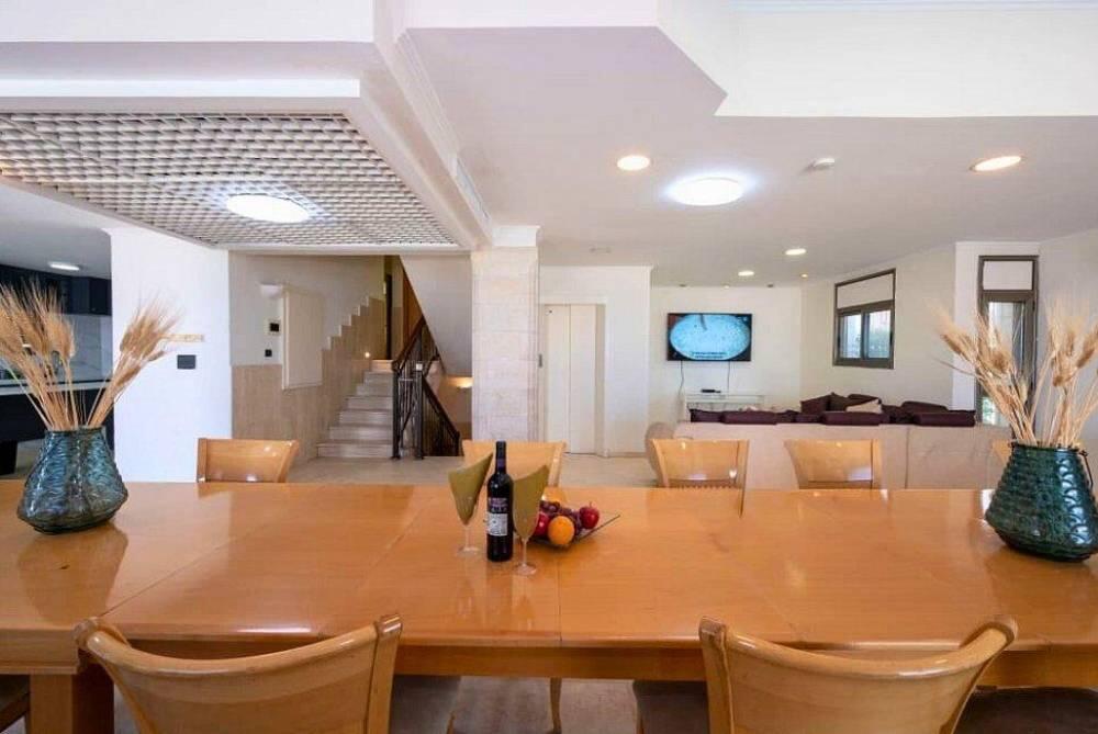 וילה דובדבן טבריה צפון  45  לופט לנד