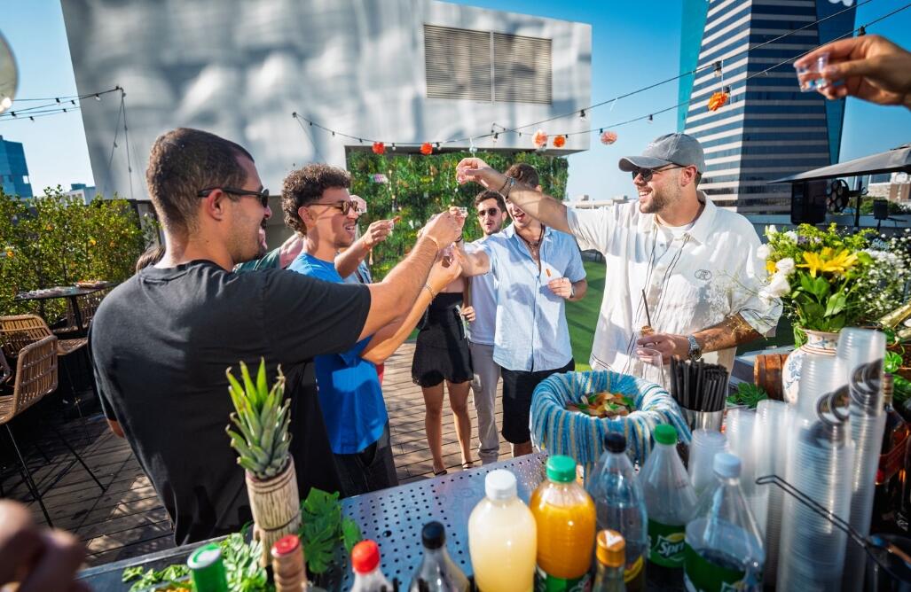 אלמאגו רוף תל אביב מרכז  6  לופט לנד