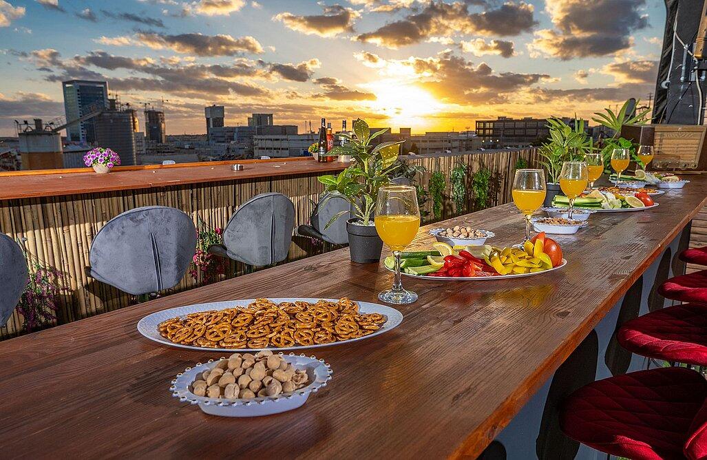 מתחם אירועים רוז גולד - Rose Gold מרכז  17  לופט לנד