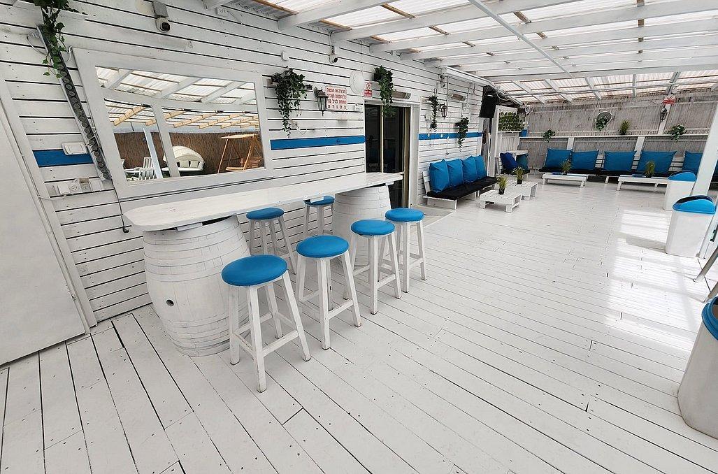 האי בשרון מרכז  10  לופט לנד