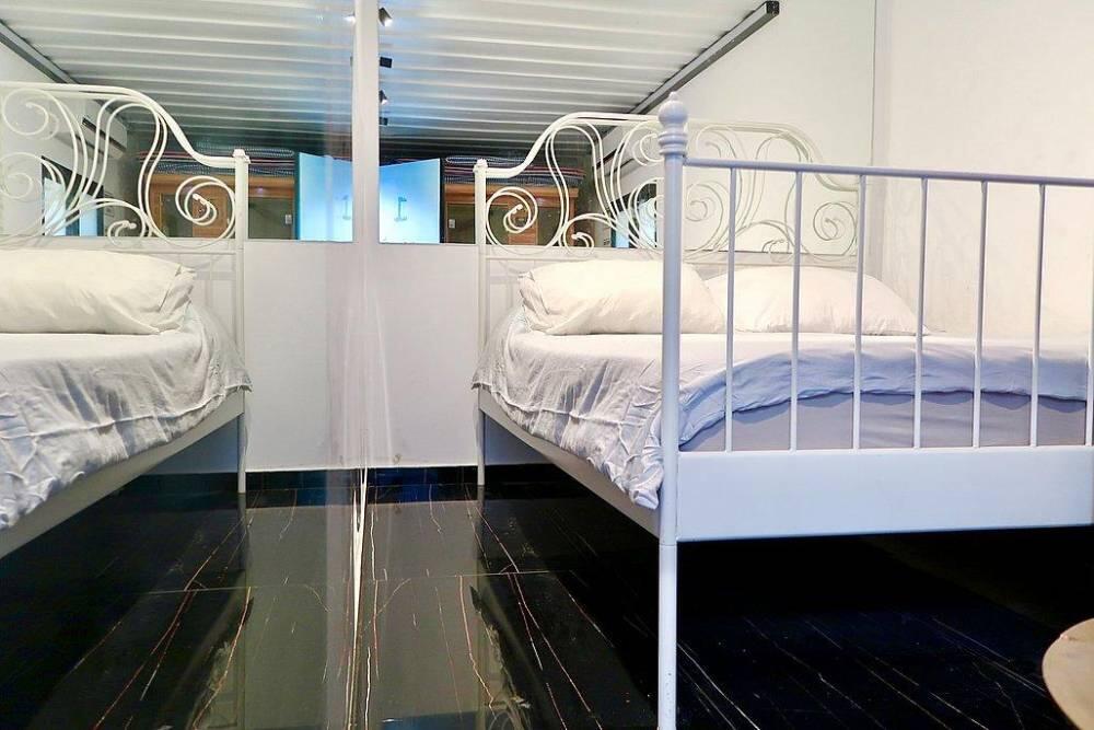 אבו דאבי בוטיק מרכז  20  לופט לנד