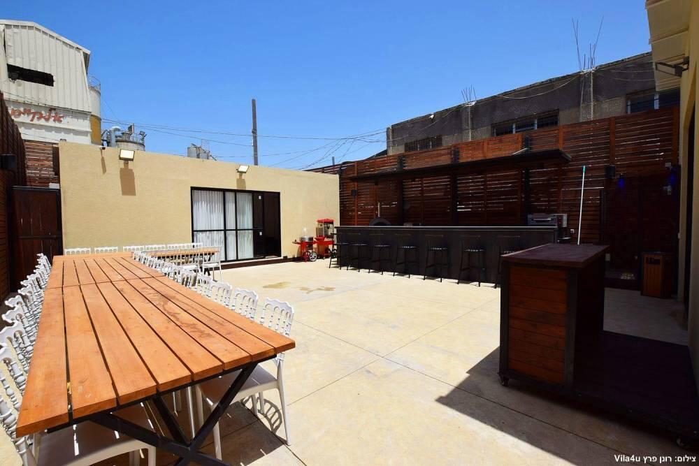 אחוזת yoli איוונטס מרכז  9  לופט לנד