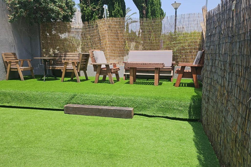 פאפוס איוונטס מרכז  18  לופט לנד