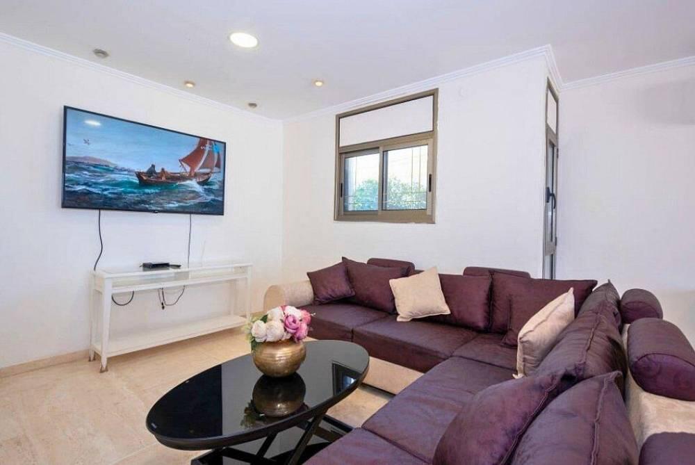 וילה דובדבן טבריה צפון  52  לופט לנד