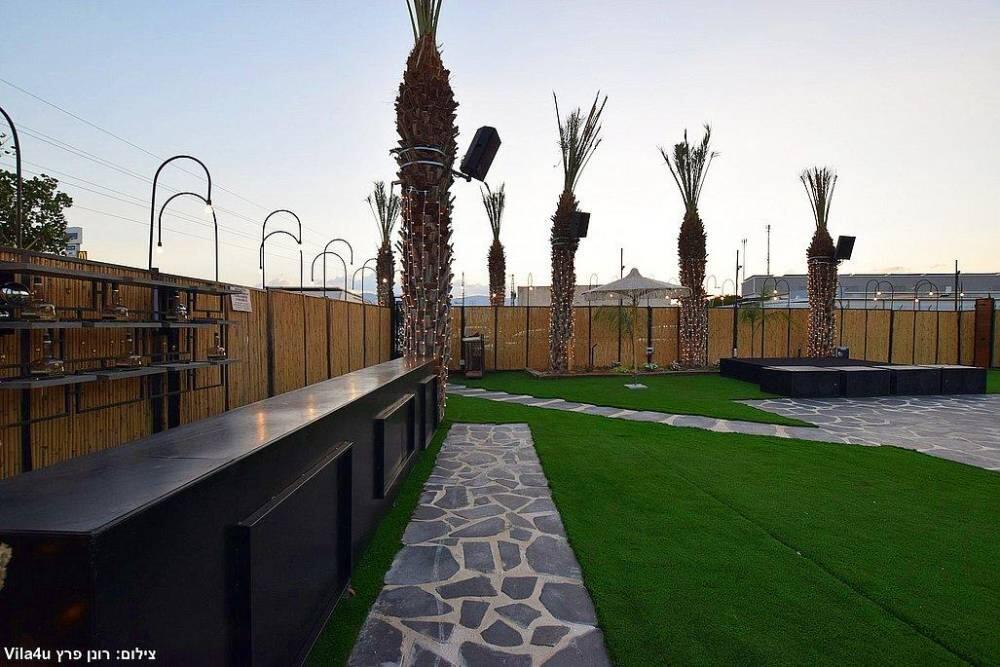 אמיליה איוונטס מרכז  21  לופט לנד