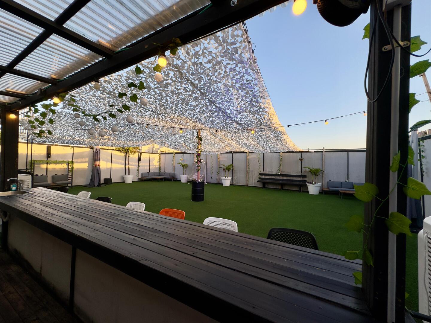 סקיי רוף - Sky Roof מרכז  10  לופט לנד