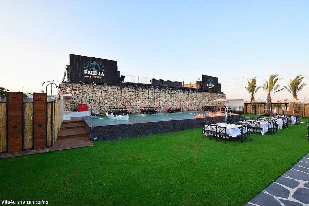 אמיליה איוונטס מרכז  5  לופט לנד