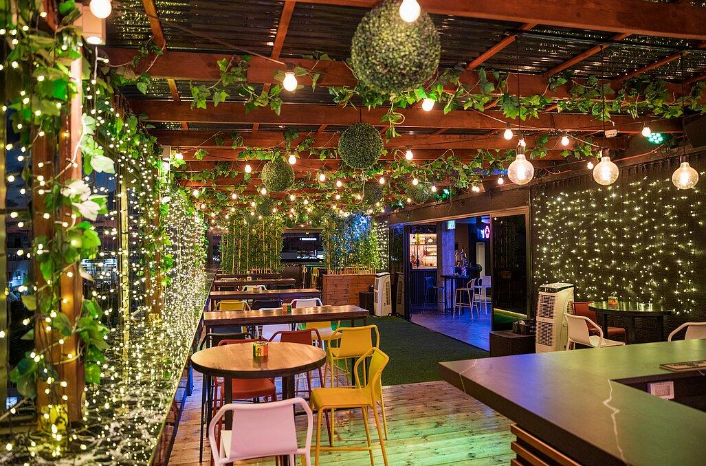 Satai Sky Bar - סטאי סקיי בר מרכז  2  לופט לנד