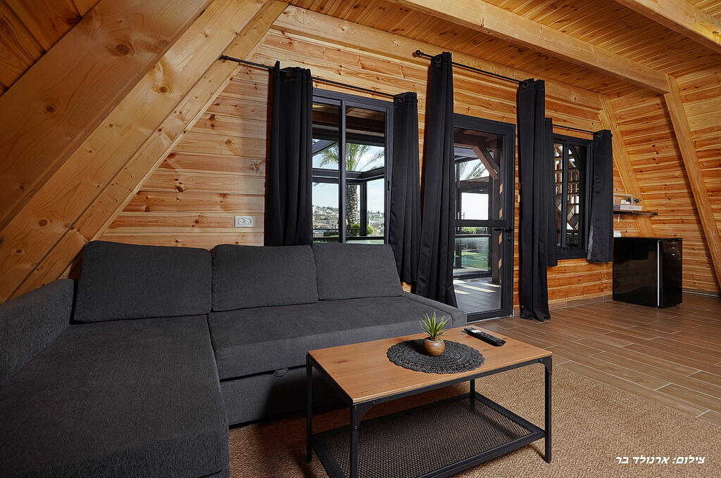 פרופאנס בגליל צפון  18  לופט לנד