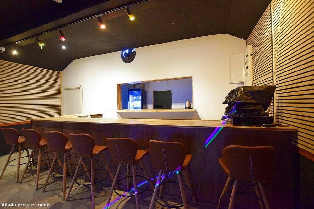 זאקיז מרכז  16  לופט לנד