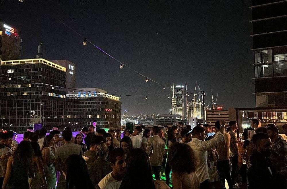 אלמאגו רוף תל אביב מרכז  18  לופט לנד