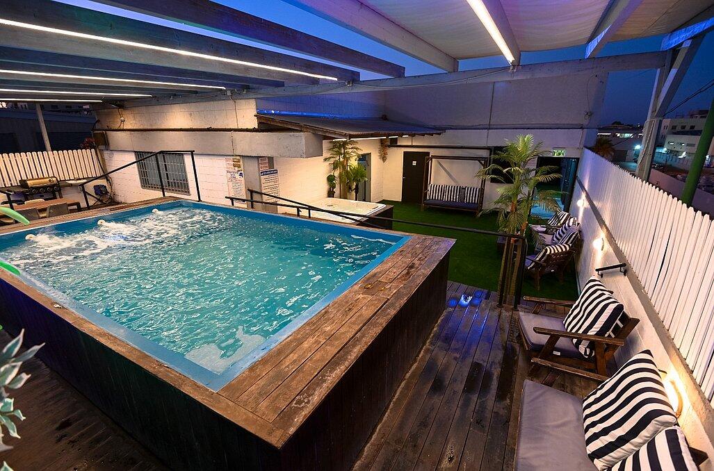 רוף טופ מרכז  12  לופט לנד