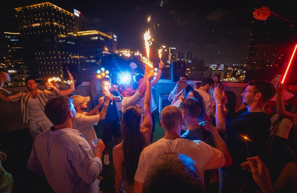 אלמאגו רוף תל אביב מרכז  44  לופט לנד