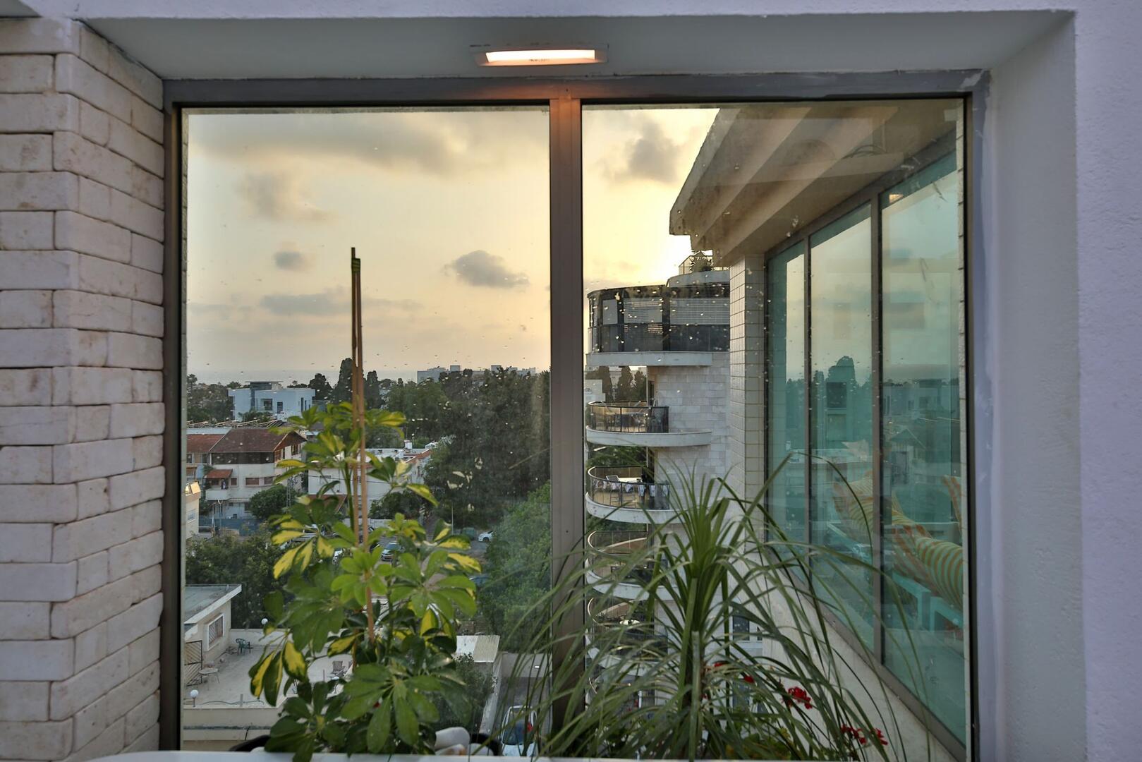 רוף טופ 125 צפון  14  לופט לנד