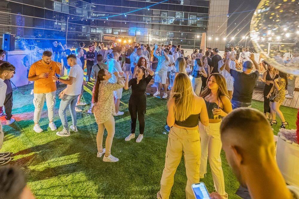 אלמאגו רוף תל אביב מרכז  13  לופט לנד