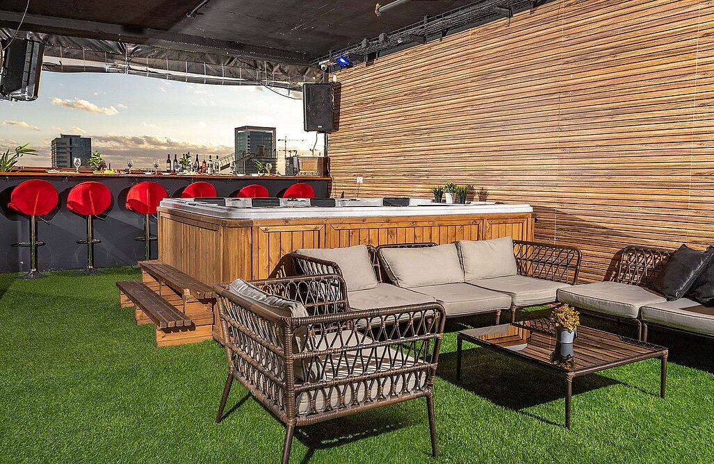 מון נייט איוונטס - Moon Night Events מרכז  13  לופט לנד