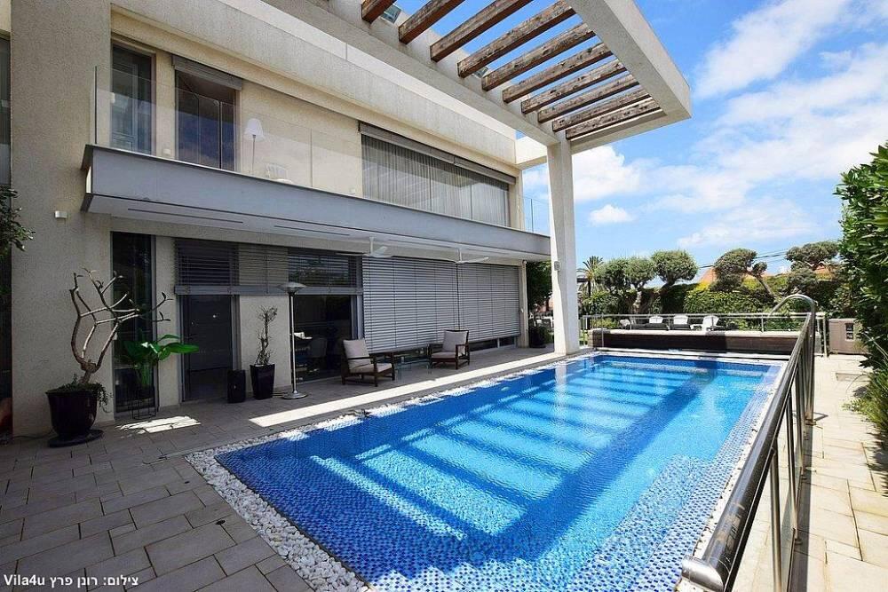 סיקרט פול מרכז  11  לופט לנד