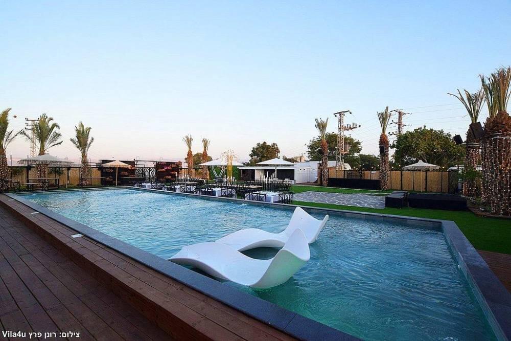 אמיליה איוונטס מרכז  25  לופט לנד