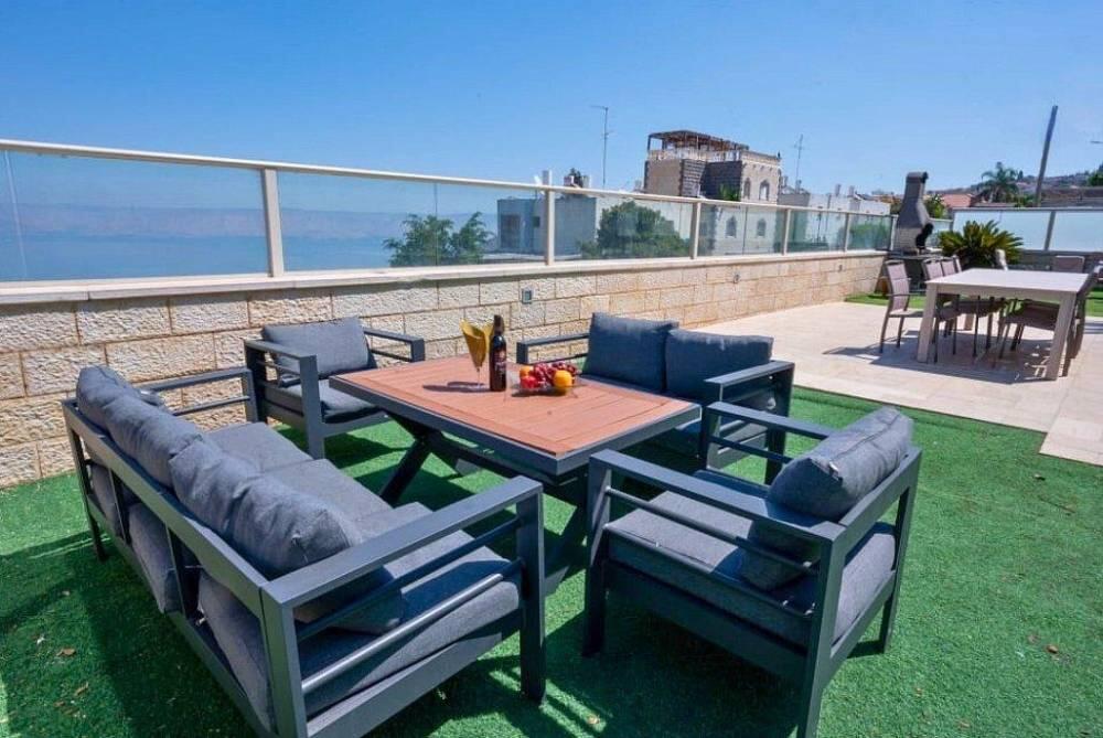 וילה דובדבן טבריה צפון  26  לופט לנד