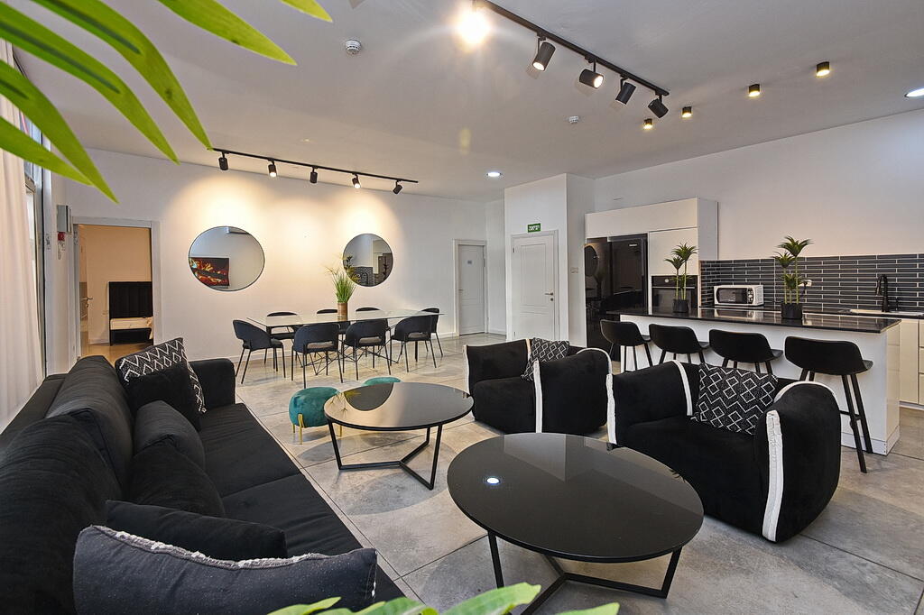 גאסטהאוס איוונטס צפון  6  לופט לנד