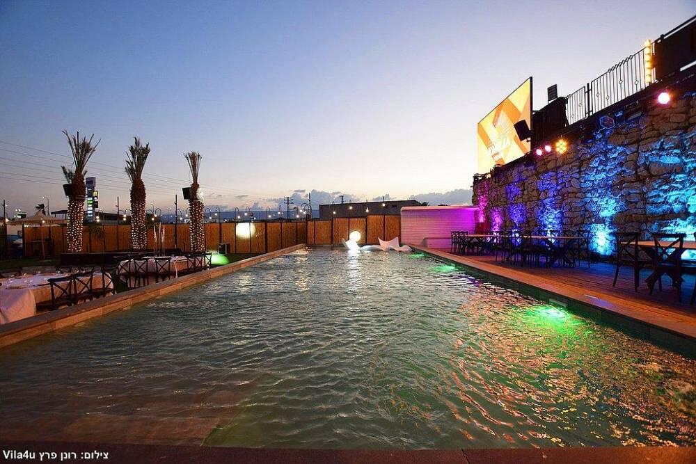 אמיליה איוונטס מרכז  35  לופט לנד