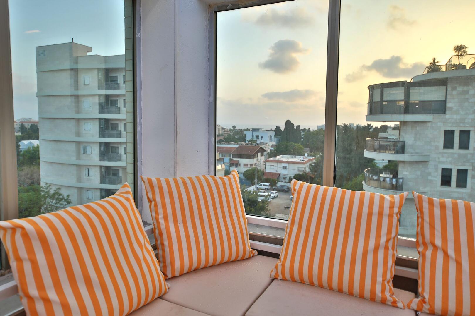 רוף טופ 125 צפון  18  לופט לנד