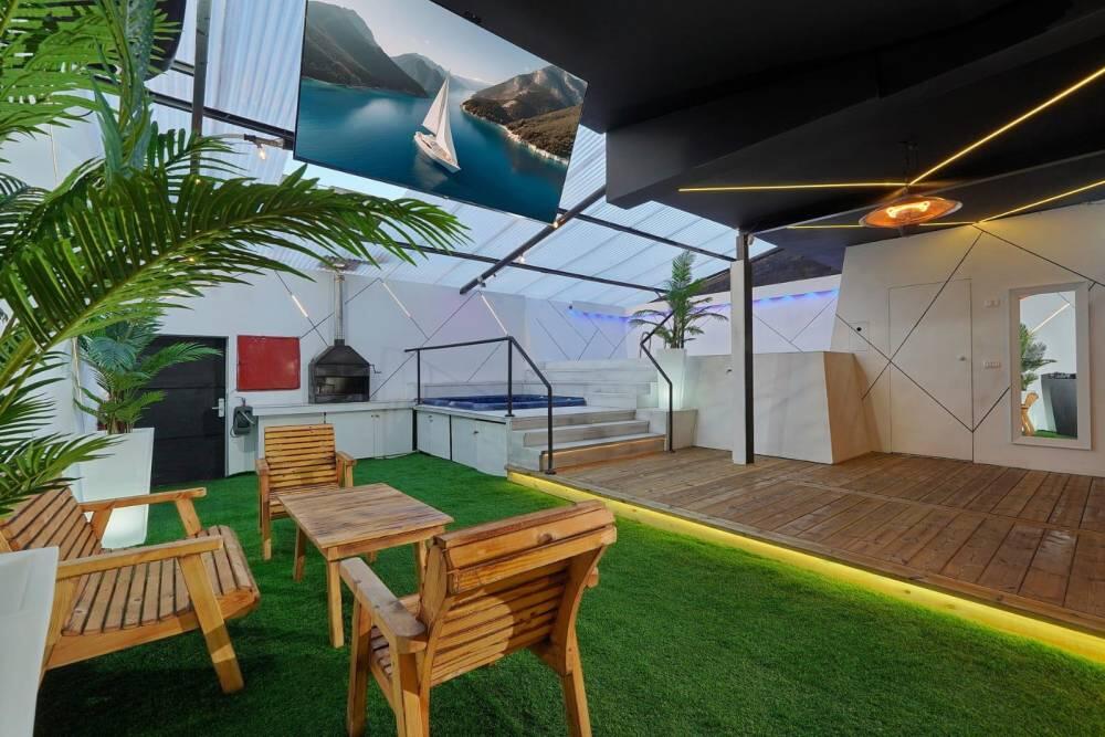 מתחם אירוח וויט - White מרכז  27  לופט לנד