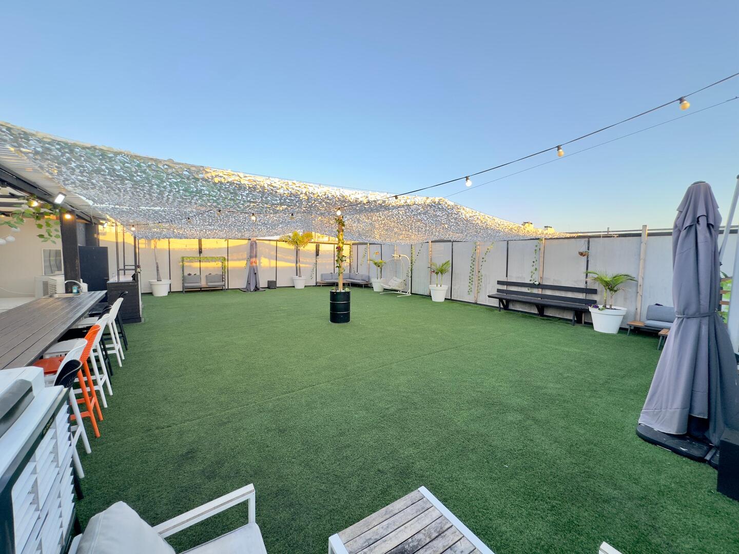 סקיי רוף - Sky Roof מרכז  14  לופט לנד