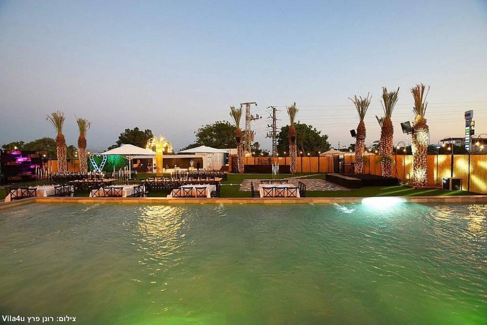 אמיליה איוונטס מרכז  39  לופט לנד