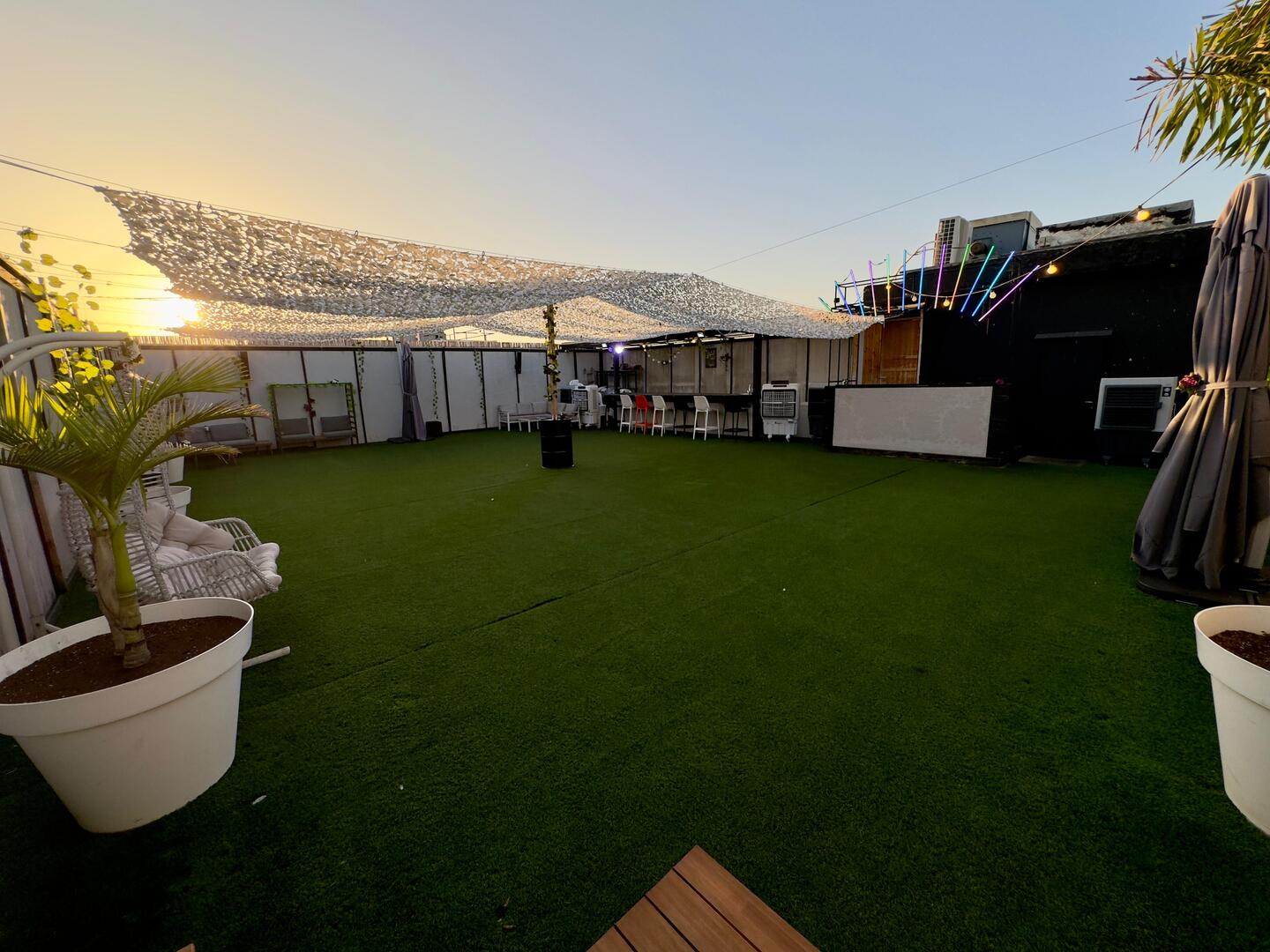 סקיי רוף - Sky Roof מרכז  11  לופט לנד