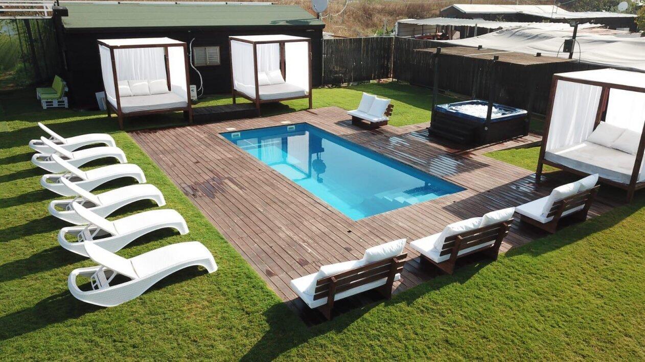 שדות אירוח בטבע מרכז  2  לופט לנד