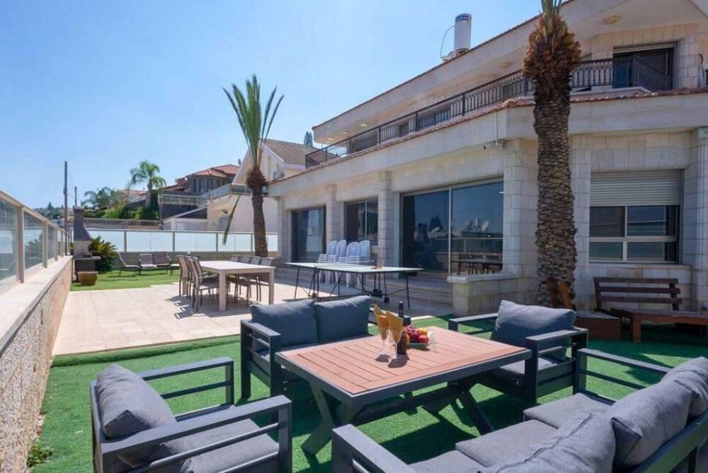 וילה דובדבן טבריה צפון  20  לופט לנד