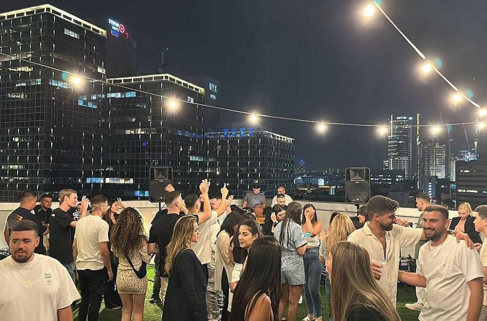 אלמאגו רוף תל אביב מרכז  45  לופט לנד