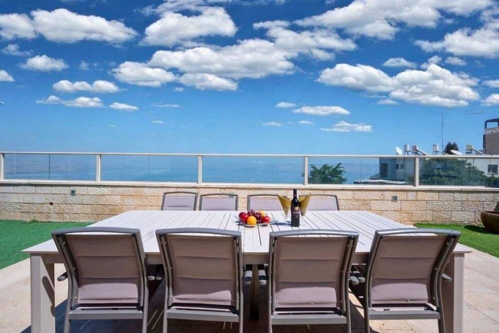 וילה דובדבן טבריה צפון  22  לופט לנד