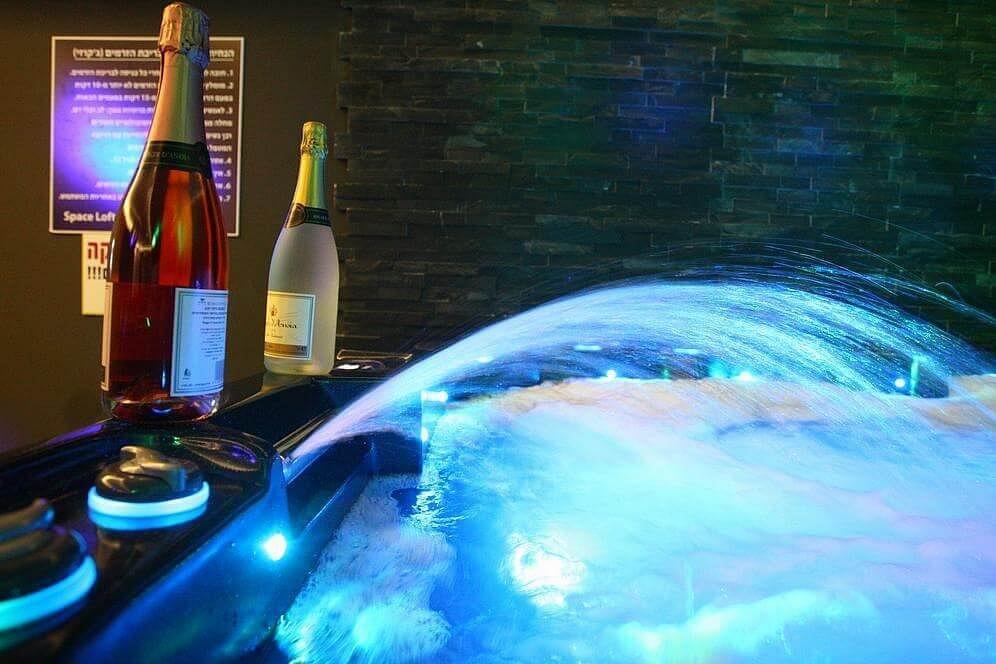 מידנייט לופט מרכז  4  לופט לנד