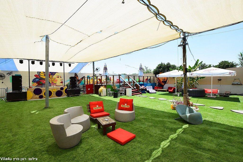 חוות האירוס מרכז  16  לופט לנד