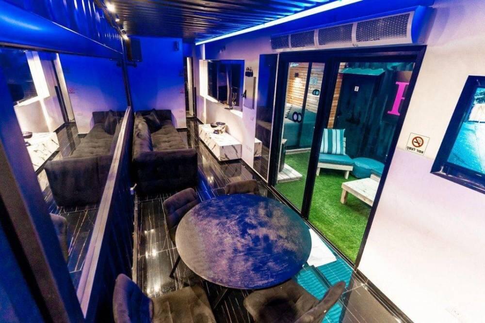 אבו דאבי בוטיק מרכז  18  לופט לנד