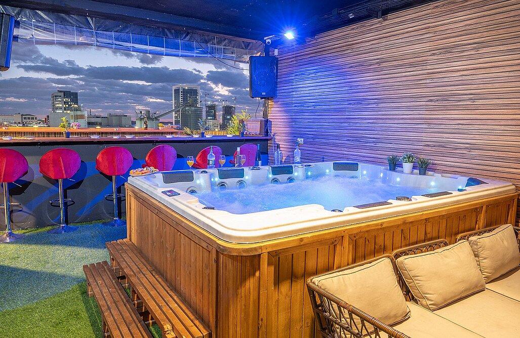 מתחם אירועים רוז גולד - Rose Gold מרכז  7  לופט לנד