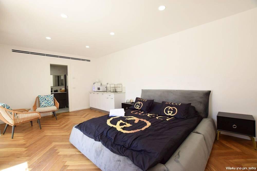 אחוזת yoli איוונטס מרכז  11  לופט לנד